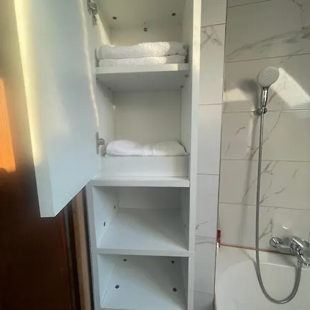 Dinh Apartment